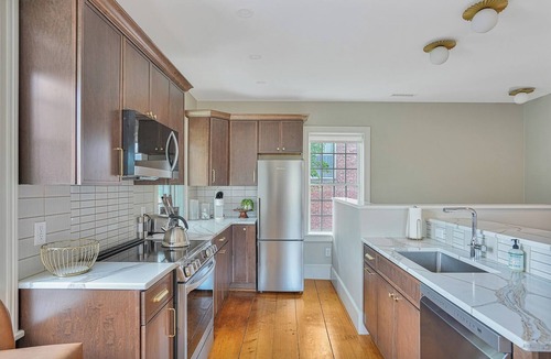 Lenox Apartment | Historical Housatonic Street apartment