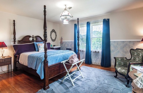 Roseburg Bed & Breakfast | Historical John Rast House