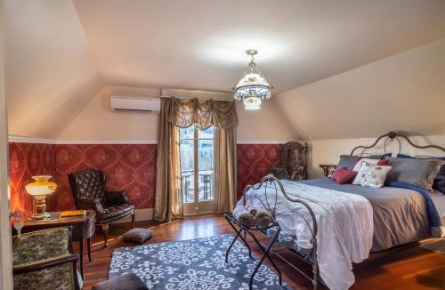 Roseburg House | HISTORICAL JOHN RAST HOUSE circa 1875