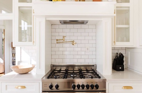 Waco House | Historical Morrow House Season 5 Fixer Upper, Featured In Cottage Style Magazine