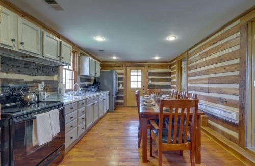 Paris House | Historical Paris Cabin on Farm with Fire Pit!