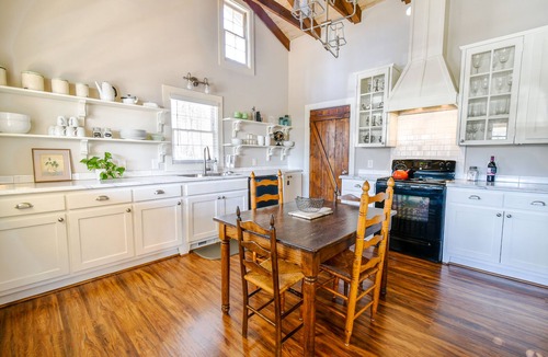 Dahlonega Cottage | Historical Schoolhouse You Won't Want to Leave - Dogs Stay Free!