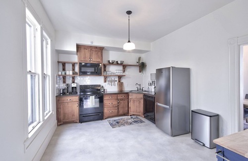 McMinnville House | HISTORICAL VICTORIAN, BEAUTIFULLY RESTORED