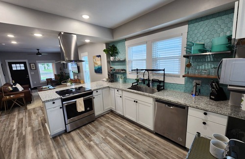 Wichita House | Historically Luxurious Delano