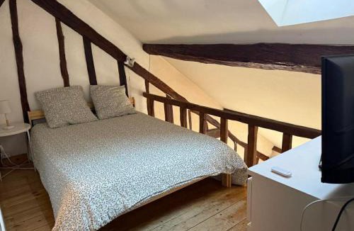 Clamecy Apartment | historique