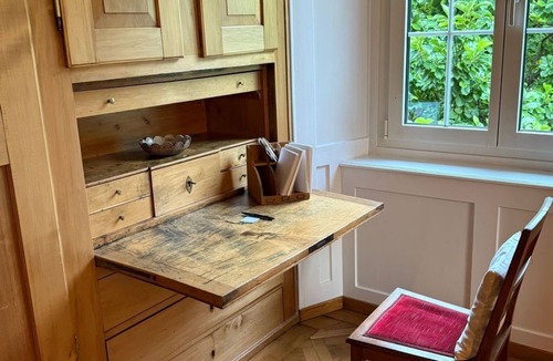 Glarus Sued Apartment | Historisches Anwesen - zeitloser Charme und moderner Luxus by Interhome