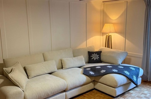 Glarus Sued Apartment | Historisches Anwesen - zeitloser Charme und moderner Luxus by Interhome