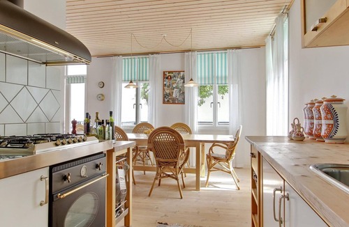 Nyborg House | Historisches Strandanwesen mit Meerblick by Interhome