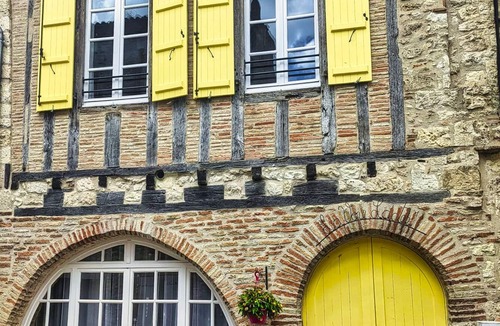 Lauzerte House | History and comfort combine in beautiful Lauzerte townhouse