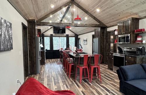 Whitesboro Cabin | Hit the trail from the property! Game room, fire pit and 4 king suites