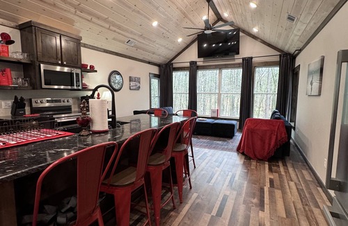 Whitesboro Cabin | Hit the trail from the property! Game room, fire pit and 4 king suites