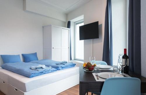 District 9 Apartment | HITrental Altstetten Apartments