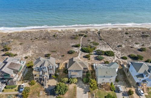 Waves House | HIWA03: Lands End