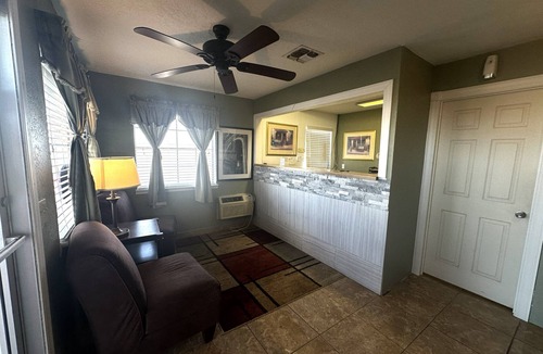 Elk City Hotel | HiWay Inn Express Elk City Route 66