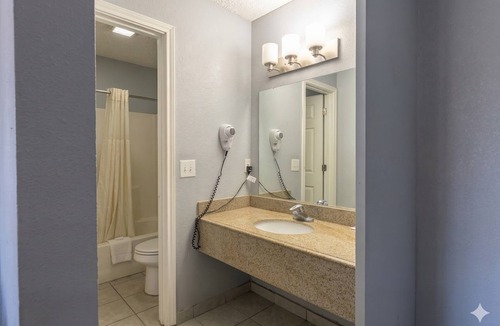 Elk City Hotel | HiWay Inn Express Elk City Route 66