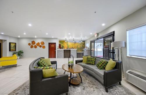 Broken Bow Hotel | HiWay Inn Express of Broken Bow