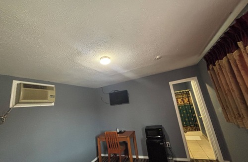 Greater Greenspoint Hotel | Hiway Inn