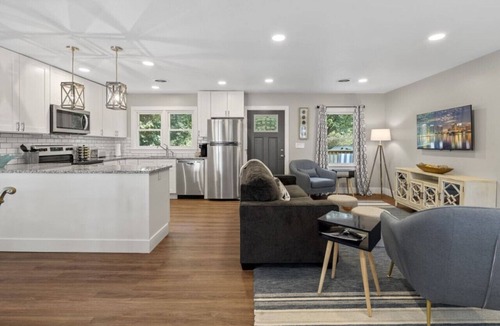 Greeneville House | Hixon Haven Greeneville Home