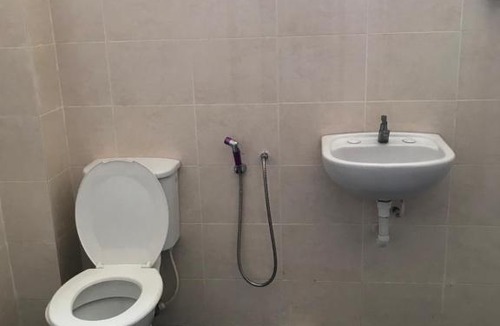 Kawasan Perindustrian Chendering House | HJ Homestay