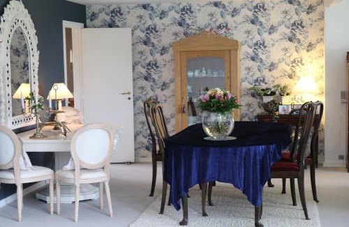 Skovbyballe Villa | Hjemlig idyl nær strand og by