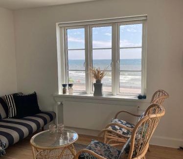 Faxe Ladeplads Apartment | Hjortholms Bistro nr 1