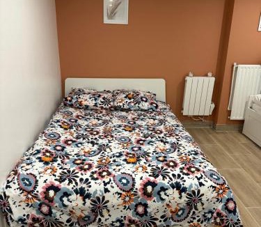 Louis Bertrand-Mirabeau-Semard Apartment | HL Home Paris Ivry