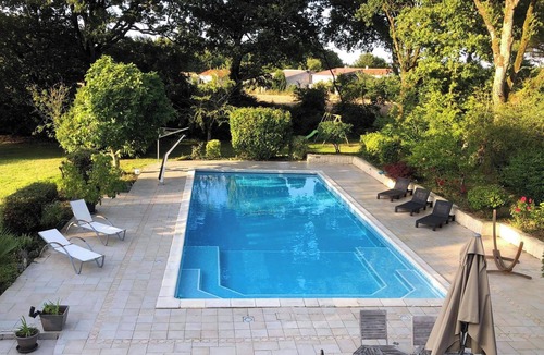 Saint-Georges-de-Pointindoux House | Homerez - House in Saint-Georges-de-Pointindoux