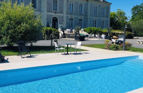 Saint-Philbert-de-Grand-Lieu Apartment | House