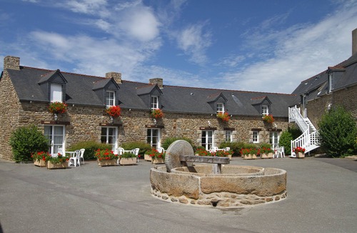 Saint-Jouan-des-Guerets House | House for 5 people in st Malo