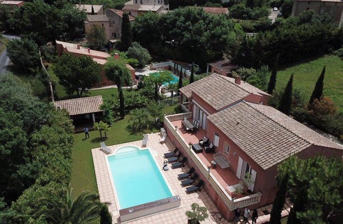 Villeseque-des-Corbieres Apartment | Holiday home, shower or bath, toilet, 4 or more bed rooms