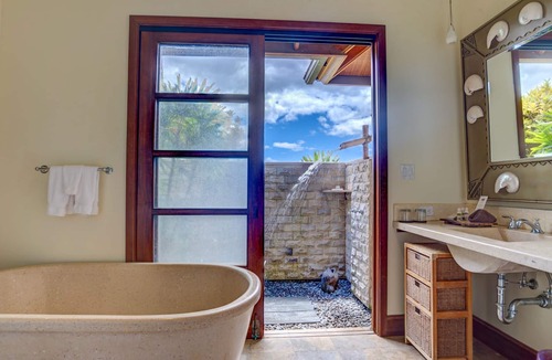 Historic Lahaina Front Street Bed & Breakfast | Ho'oilo House