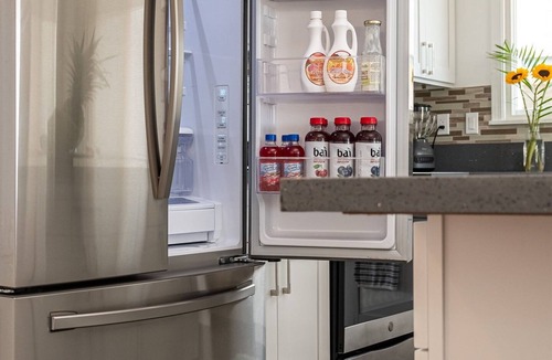 Nanakuli House | Ho'omaha Haven, Modern Remodel, 2 Kitchens, A/C