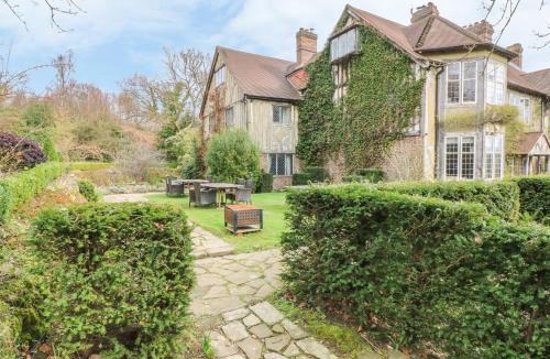 Chiddingstone Hoath House | Hoath House