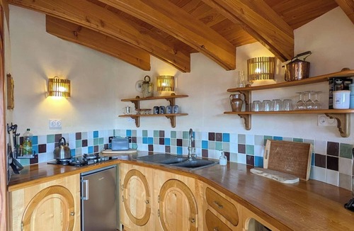 Limbrassac Cottage | Hobbit" gîte