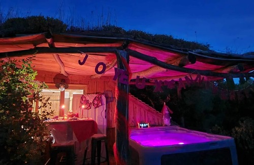 Villarzel-du-Razes Cabin | Hobbit house, private spa & pool, unusual and nature near Carcassonne
