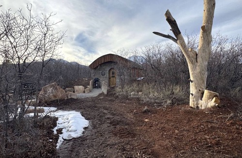 La Sal Villa | Hobbit Mountain Hideaway #2, Wolf Springs Ranch