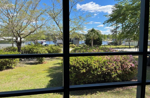 Summerton House | Hobbs Haven at Lake Marion