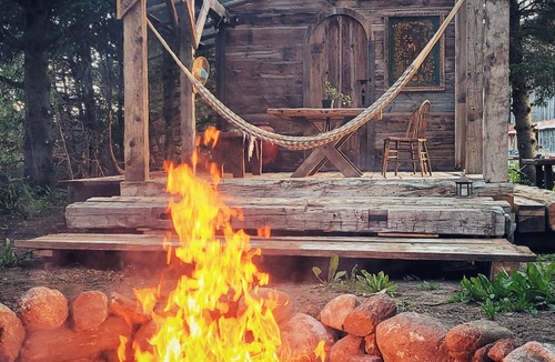 Oro-Medonte RV Rental | hobby farm glamping