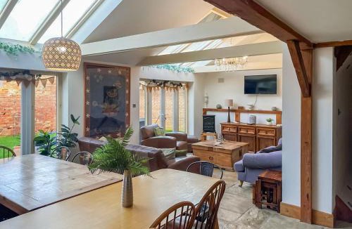 Bradwell House | Hobland Barn