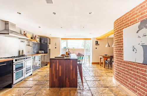 Bradwell House | Hobland Barns by Leap Escapes