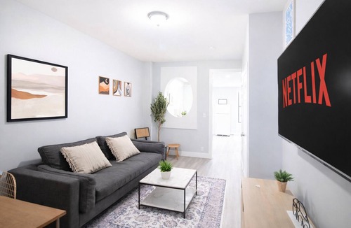 Hoboken Apartment | Hoboken "Boho" - 1 BR, 15 Min to NYC, Full Kitchen