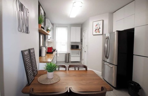 Hoboken Apartment | Hoboken Boho Apt - 15 Min Train to Manhattan