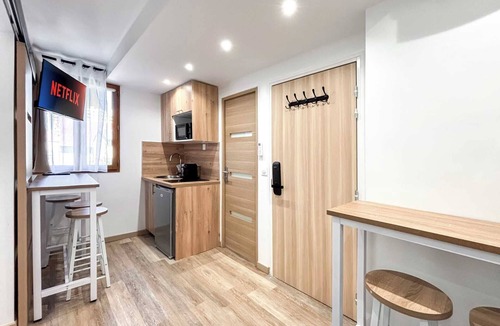 Le Pre-Saint-Gervais Apartment | Hoche A 13 - Two Bedroom Apartment, Sleeps 5