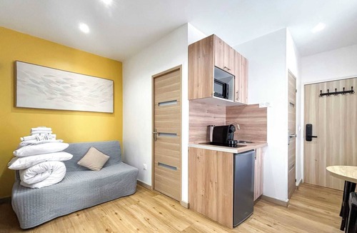 Le Pre-Saint-Gervais Apartment | Hoche B 08 - Two Bedroom Apartment, Sleeps 6