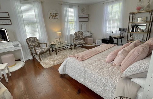 Montgomery Bed & Breakfast | Hodge Podge Lodge