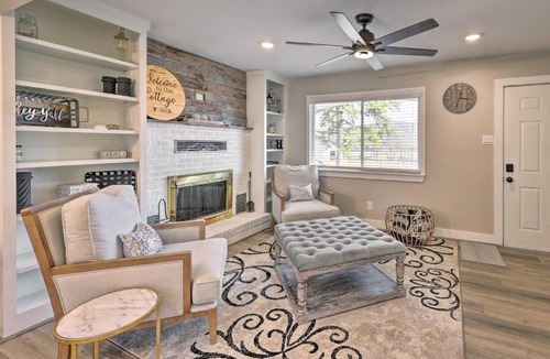 Hodgen House | Hodgen Cottage on 650 Acres, Cozy & Scenic