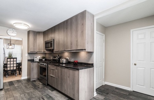 Schaumburg House | Hoffman Estates Rental