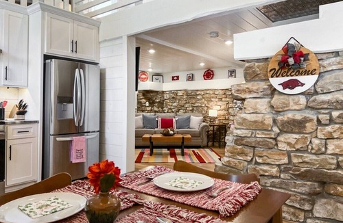 Fayetteville House | Hog Heaven | 4 wooded Acres, 10 minutes from UofA!