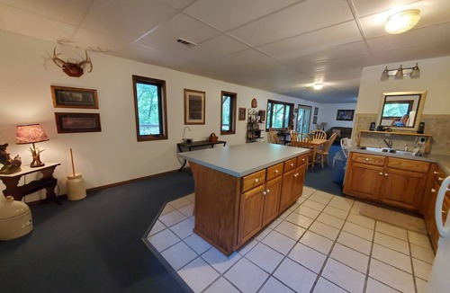 Lost Bridge Village House | Hog Heaven-Lower Level of Private Home- Lakefront
