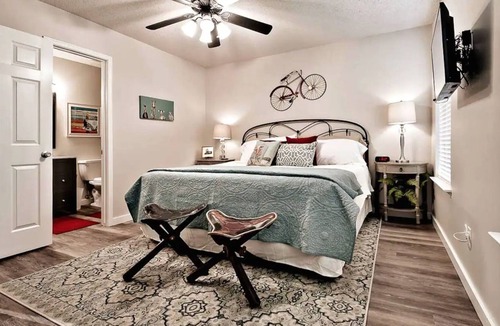 Fayetteville House | Hog House - Accommodating to Long Term Stays!